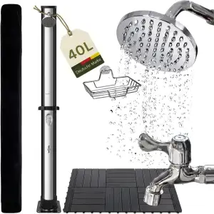 novaterra® Solardusche schwarz/Silber mit 40L Tank - Gartendusche mit Bodenelement, Regenduschkopf, Fußdusche, Schutzhaube & Ablageschale - Duschsystem für Garten & Camping, Wassererwärmung bis 60°C